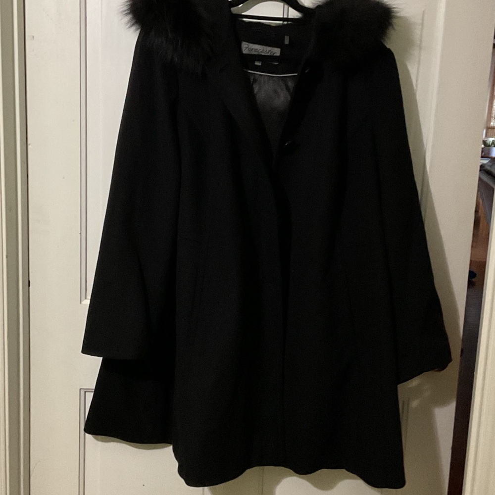 Forecaster Of Boston Women's Fox-Fur Trim A-Line Walker Coat Black Size 20W
Wool